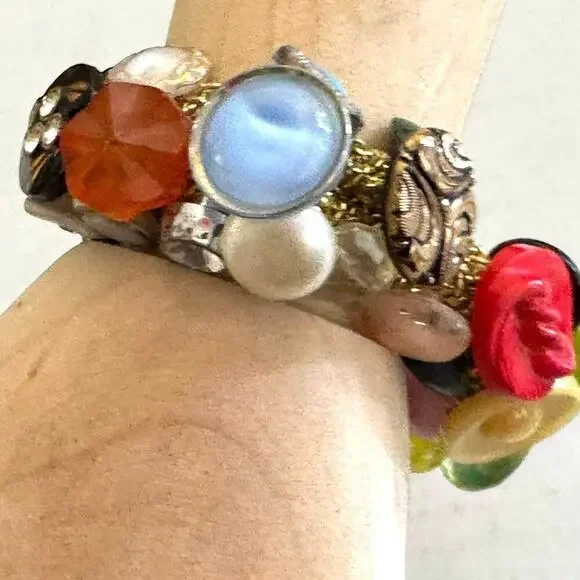 Vintage Button Bracelet Colorful Mixed Buttons & Beads on Gold Crochet Base 43g - Picture 4 of 12